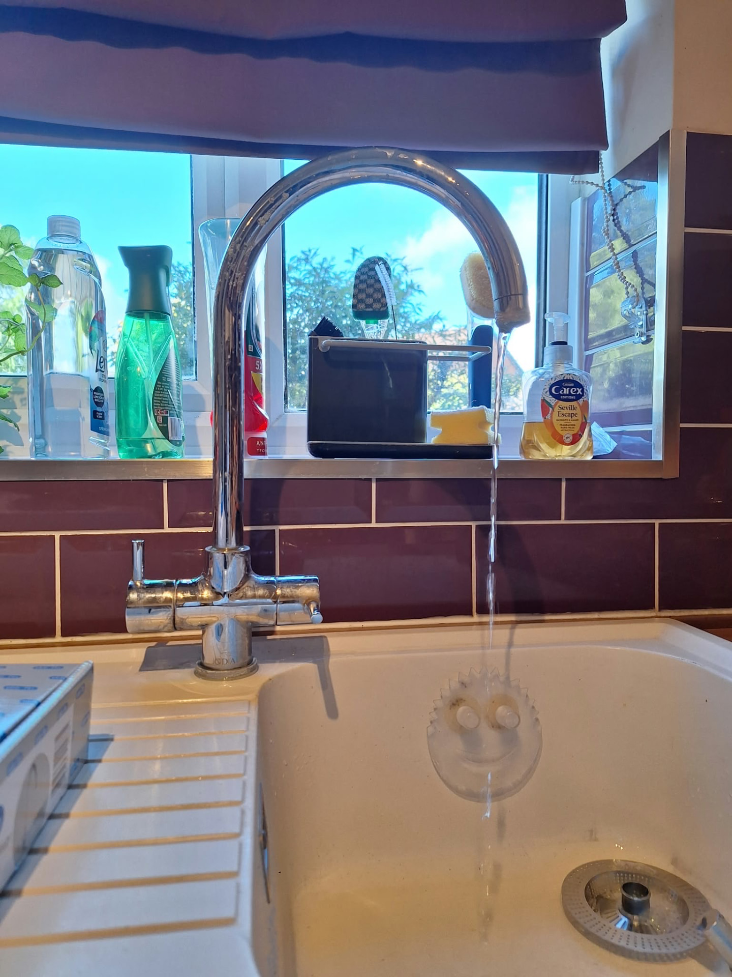 Old kitchen tap constantly running